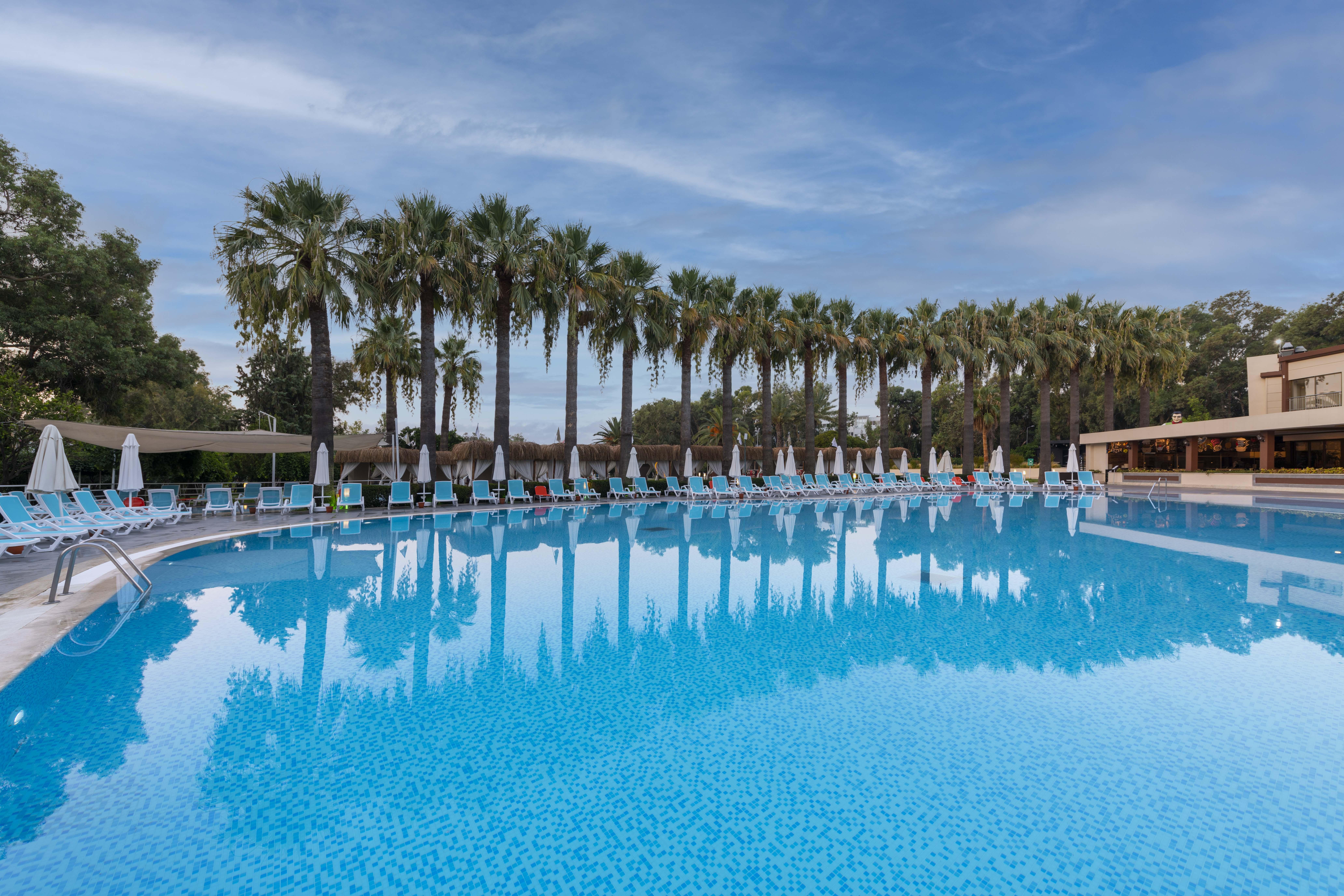 Amara Family Resort Side Luaran gambar