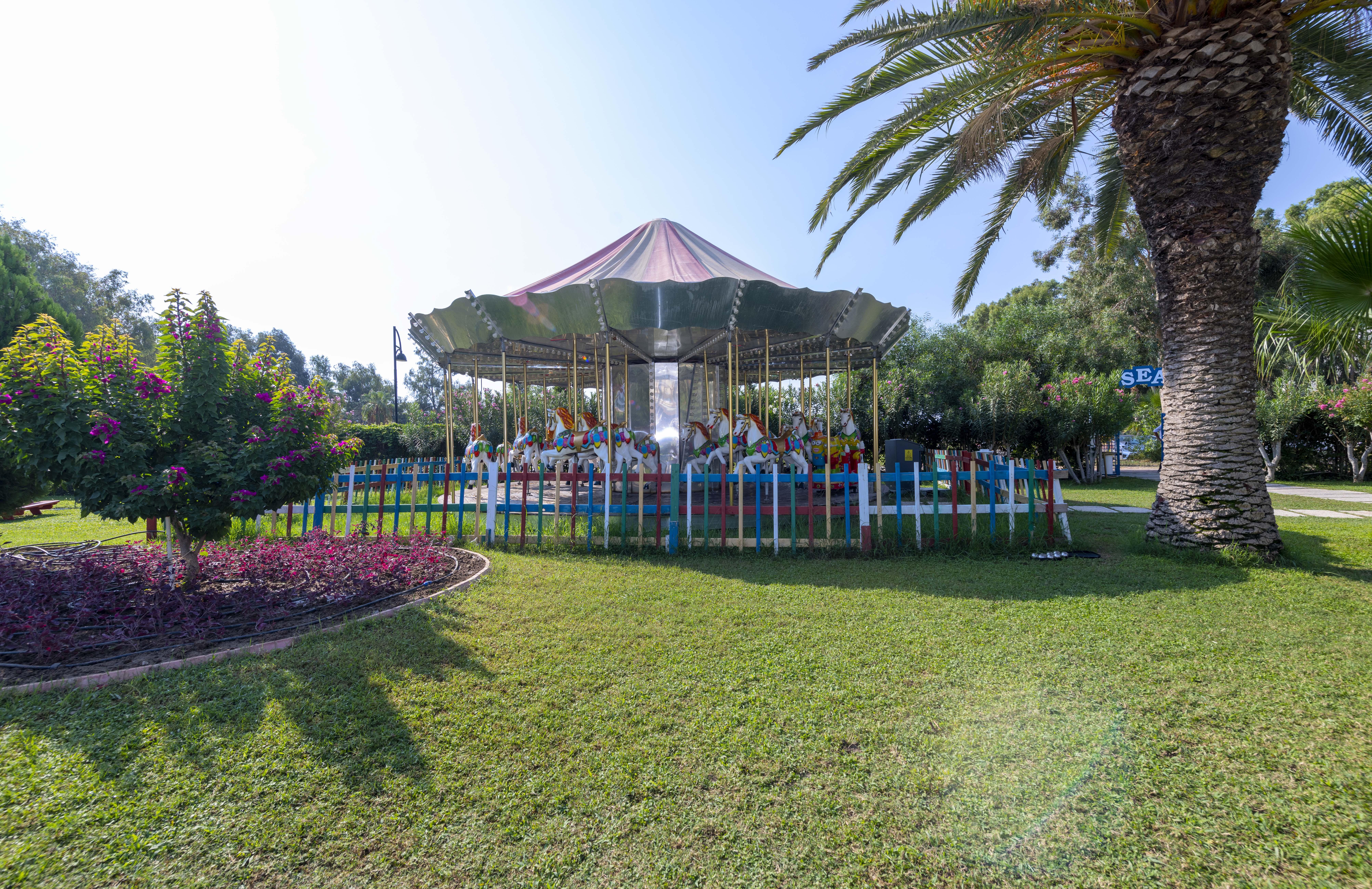 Amara Family Resort Side Luaran gambar